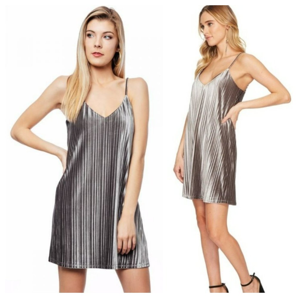 Jack By BB Dakota Rickie Velvet Slip Dress